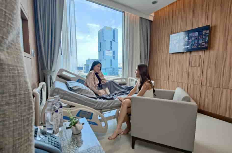 WIH Hospital in Bangkok, Thailand Reviews from Real Patients Slider image 7