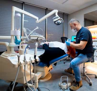 Dentist in Antalya Turkey