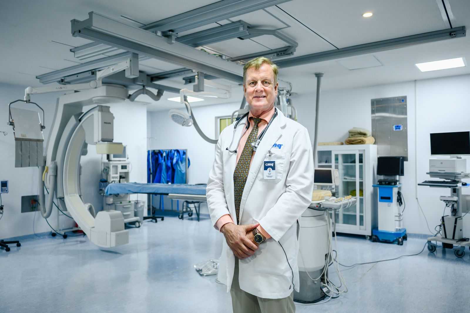 Orthopedic Surgeon Dr. Max Greig in Puerto Vallarta, Mexico