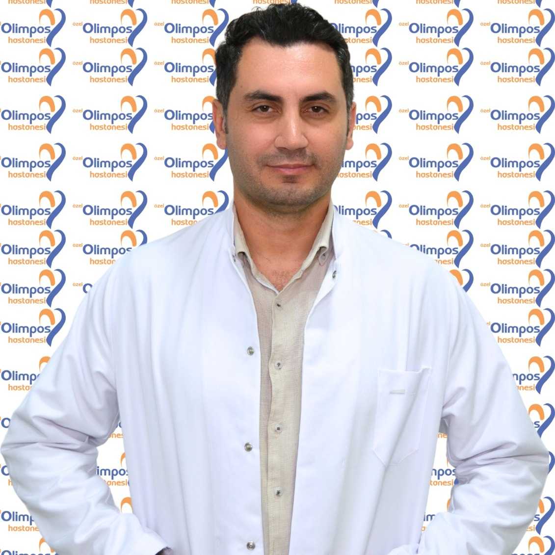 Dr. Kadri Akinci