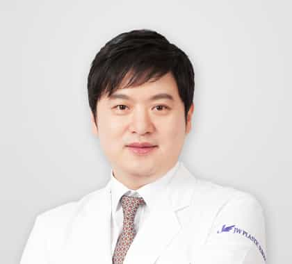 Dr. Man Koon Suh