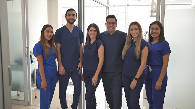 Dentista Cosmético en Tijuana por la Dra. Regina Flores