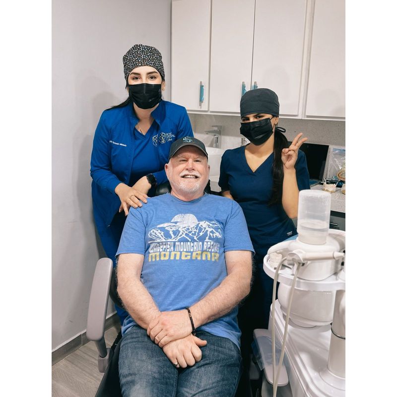 Cosmetic and Implant Dentistry Center Los Algodones