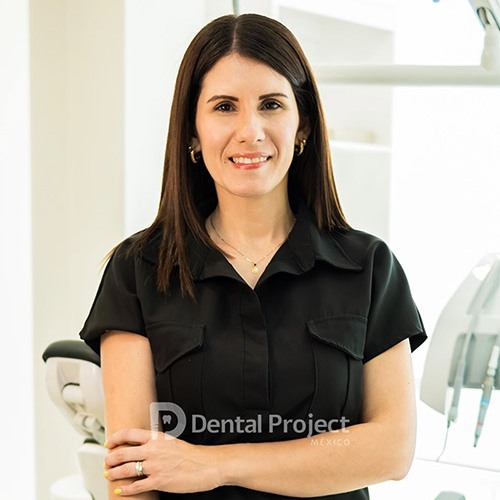 Dra. Laura Plaza Dentista en Tijuana México